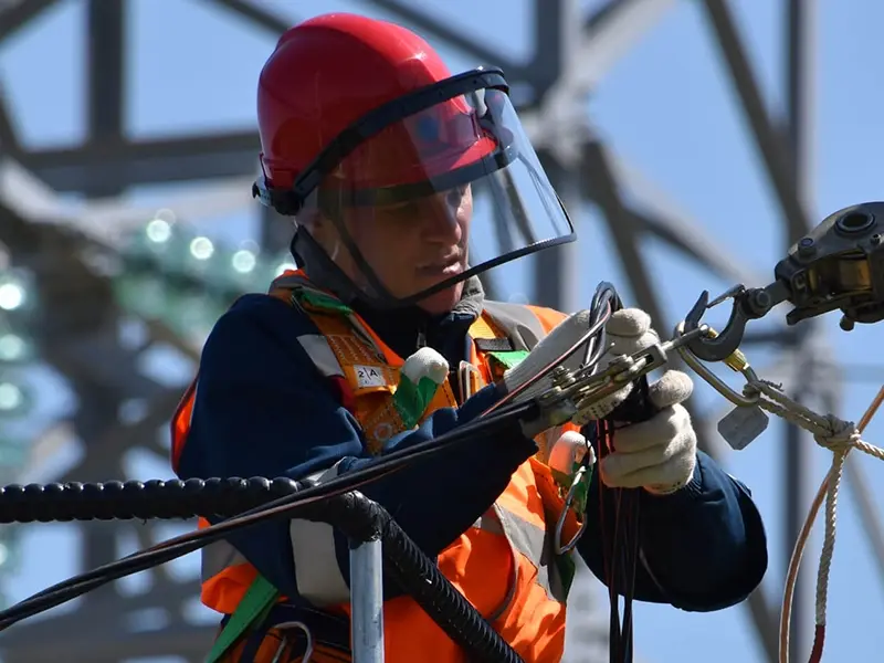 Instalaciones eléctricas - Líneas de MT y BT